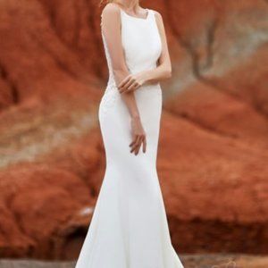 Mermaid Court Trained Knitted Fabric Wedding Dress